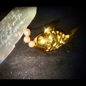Vintage 70's Marvella Goldfish Brooch/Pin with Real Pearls